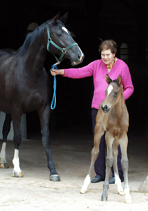 Jutta Langels with Thirica and her young colt by Ibisco xx