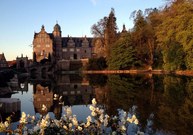 Schloss Hämelschenburg in der Morgensonne - Foto: Beate Langels